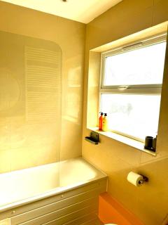 A Lovely 1 Bedroom Flat / Modern-Cosy - London - 7