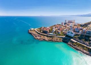 NUEVO, a 50 metros de la playa y con vistas al mar - 7