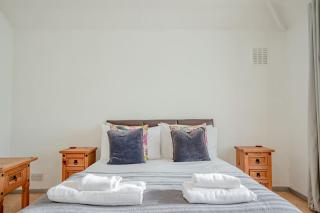Host & Stay - Lechlade - Birmingham - 1