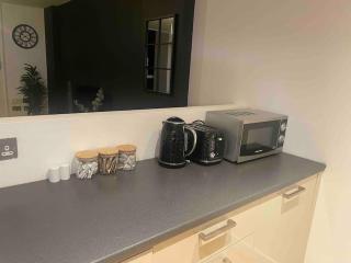 Homely Apartment, Balcony, Free parking - Sheffield - 9