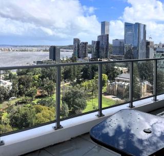 114 Incredible Cbd Swanriver Suite Prkg - 4