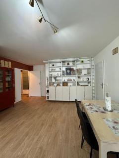 Cosy flat at Saint Denis near the Basilique and the metro - 4