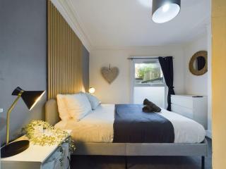 Stylish Maisonette with Hot Tub - Brighton & Hove - 8
