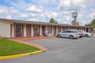 Liberty Garden Inn by OYO Kissimmee near Disney World - Kissimmee - 2