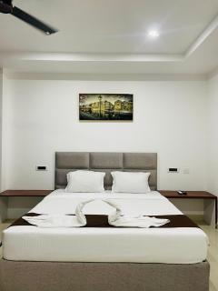 Hotel RKD Inn - Guwahati - 8