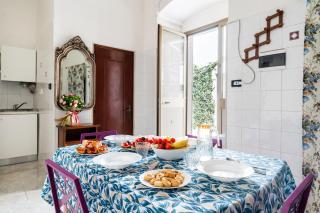 Tina House & Parking by BarbarHouse - Bari - 0