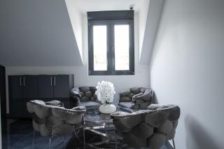 Room with pool access and breakfast included near Beauvais airport - Beauvais - 1
