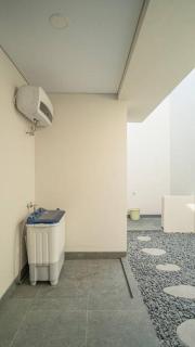 Floriva Modern Cozy Home 3BR Pakuwon Mall - 1