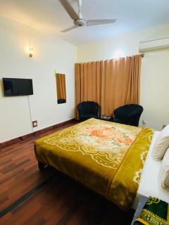 Family palace b&bGuest House - Islamabad - 4