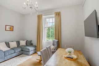 Spacious City Apt - Dunfermline - Fife - 5