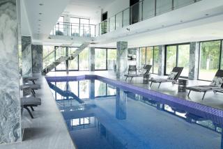 Room with pool access and breakfast included near Beauvais airport - Beauvais - 0