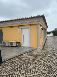 Yellow Sweet Home - Maria e Beatriz - Nazaré - 8
