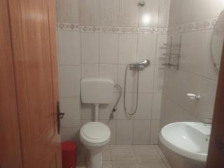 Lekas Room - Himare - 8