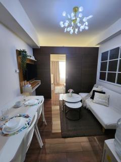 Julie's Place - Manila - 1