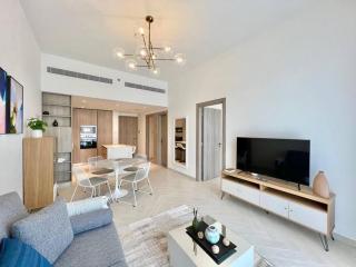Waves - Comfortable JVC Apt with Balcony and Maids Room - 6