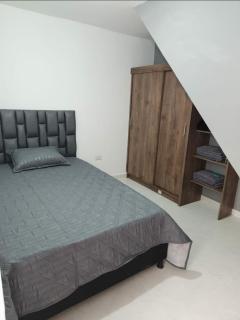 GIGANTE y ELEGANTE APARTAMENTO UNIFAMILIAR - 6