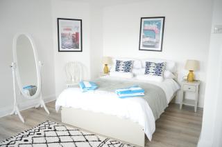 Fun Energetic Oasis in Islington - Sleeps6 - 8