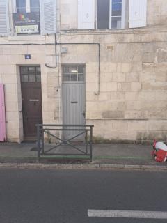 Appartement vue panoramique sur le vieux Saintes - 3