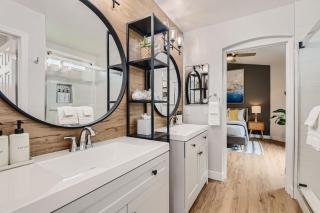 Charming 3BR Home Perfect for a Family Getaway - 3