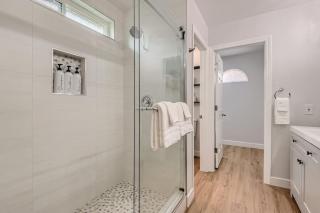 Charming 3BR Home Perfect for a Family Getaway - Las Vegas - 5