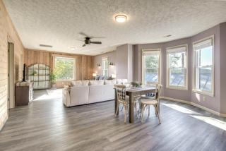 Downtown Condo about 23 Mi to Hocking Hills State Park - 5