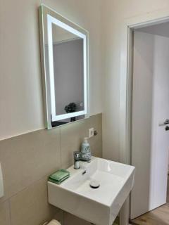 Heaven Homes - Privatzimmer mit Bad in der Nähe von Hbf - Düsseldorf - 8