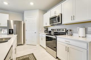 Port Charlotte Home with Pool 8 Mi to Beach! - Englewood - 3