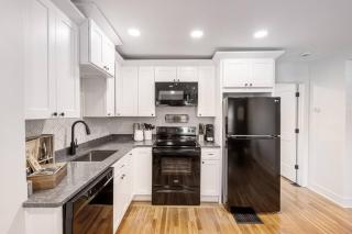 The Sweet Retreat Accessible Historic Home - La Grange - 2