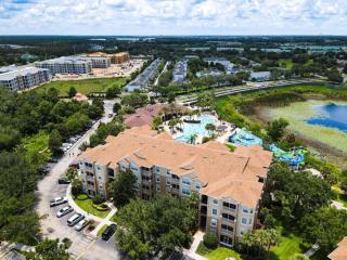Windsor Hills Sunshine Waterslides Pool By Disney - Orlando - 1