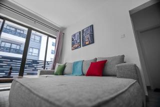 Stylish and Spacious 1Bedroom Apartment with King Bed in Prime Location - Nairobi - 0