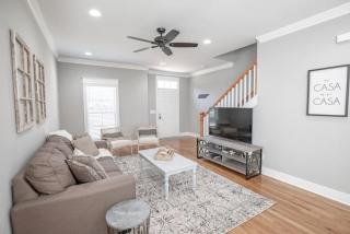 The Retreat Modern 2bed 2.5bath - 7