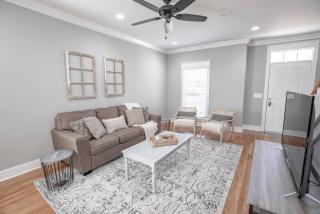 The Retreat Modern 2bed 2.5bath - 4