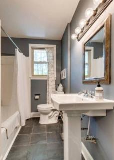 Franklin Cottage Cozy 2 bed 1 bath - 3