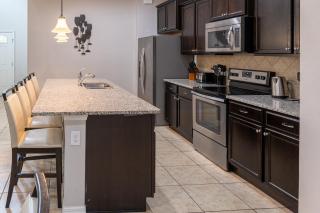 6 Bed Luxury Home With Pool Near Disney! - 4