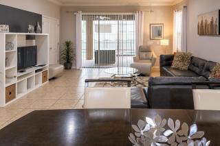 6 Bed Luxury Home With Pool Near Disney! - 1
