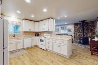 Peaceful Pines Retreat - Mevers - 1