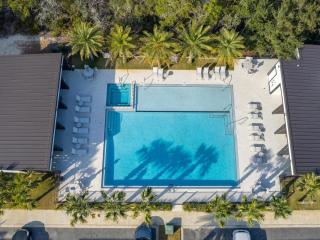 Blue Mtn Beach - The Crest 9 - 6