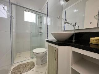 B163 - Apartamento em Bombas para 05 pessoas - 1