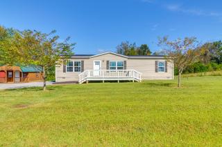 2 Mi to Lake Cumberland Family-Friendly Retreat! - 8