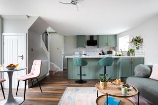 Ivy Mews - Converted Barn in Popular Village - Scarborough - 8