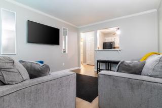 Downtown 1BR Condo with Full Kitchen, Pet-Friendly - Nashville - 6