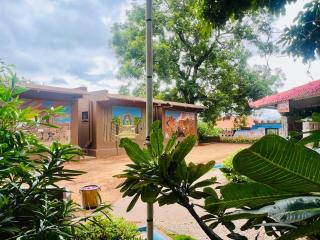 Leo Comforts River Side Resort - Hampi - 3