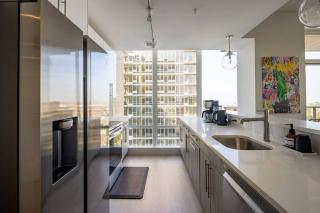 Modern Loft 15 Min from NYC with City View & Pool - Croxton - 1
