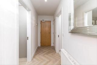 New Three Bedroom Apt Ashbourne - 8