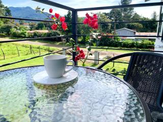 Acogedor apartamento con hermosa vista al volcán - The Goat Spot - planta alta - 3