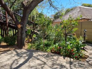 Airport Inn Bed and Breakfast - Kempton Park - 0