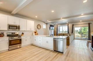 Beautiful Water Views Coastal Oregon Townhome! - Hammond - 4