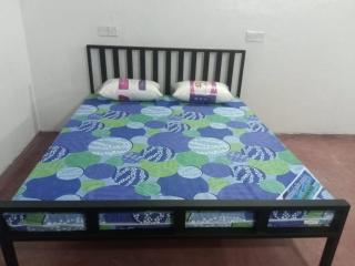 EECS Transit and Budget Homestay - 1