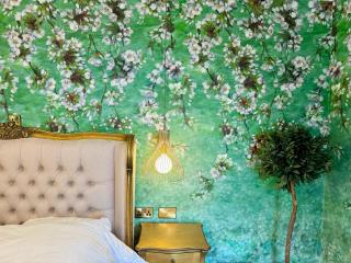 Secret Garden House - 7 bed Manor House with Hot Tub and Magical walled Gardens - Leyburn - 8