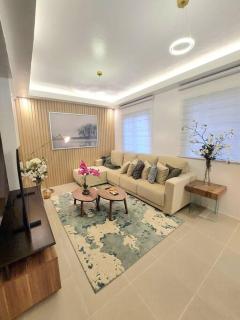 Luxa House Staycation Tagaytay - - 0